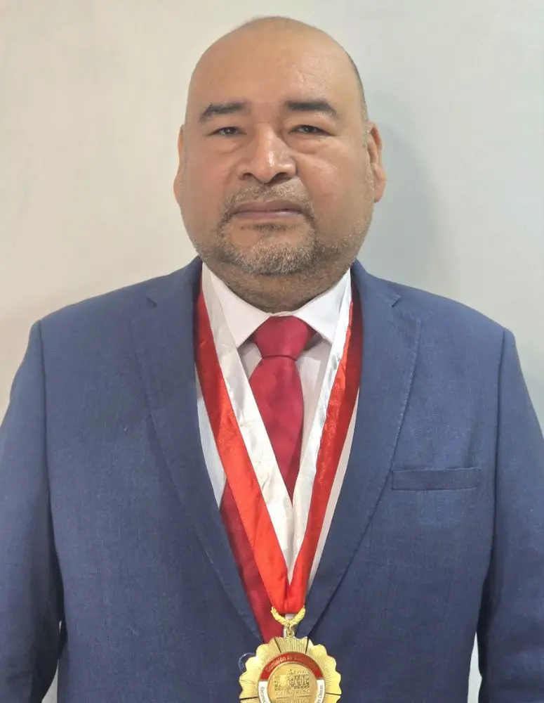Prof. César Napurí Núñez 马步里 塞萨尔